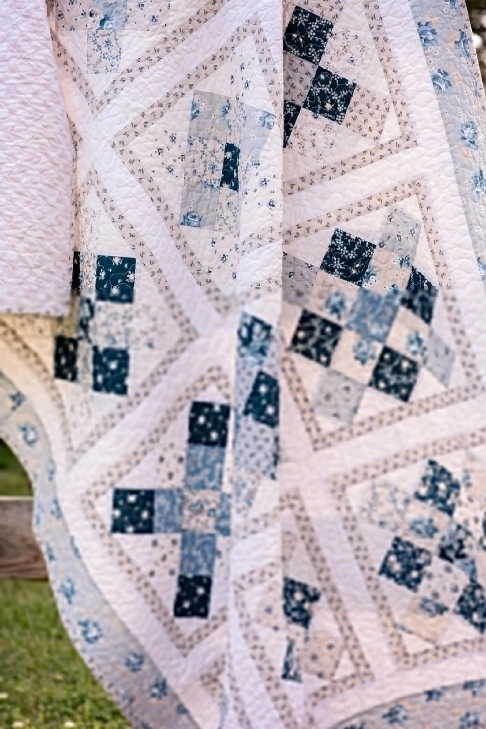 Bluebell Crossing Quilt Pattern - Image 10
